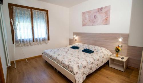 Deluxe Double or Twin Room with Garden View