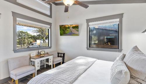 One-Bedroom Cottage