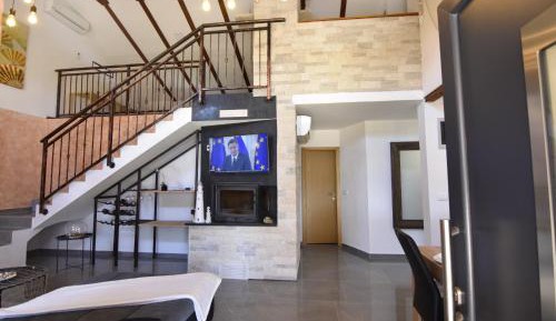 Five-Bedroom Holiday Home