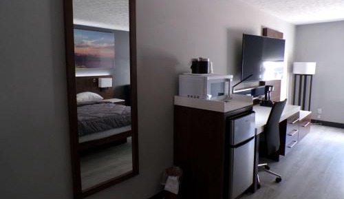 One-Bedroom Suite with Two Queen Beds - Non-Smoking