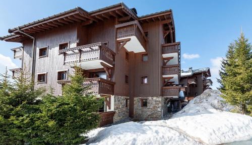 Superior One-Bedroom Apartment with Balcony