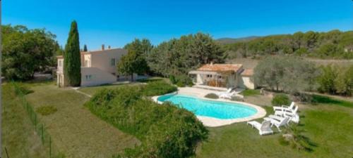 Villa with Garden View