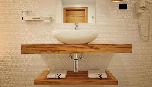 Presidential Suite with Balcony,Sea View and Hot tub