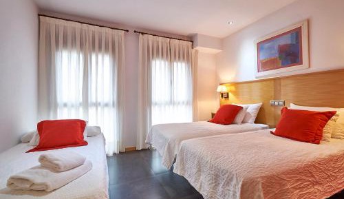 Triple Room (3 single Beds)