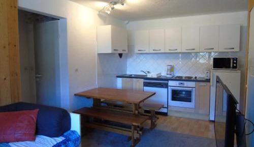 Apartment (6 Adults)