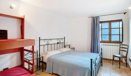 Superior One-Bedroom Apartment with Balcony