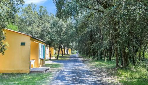 One-Bedroom Holiday Home