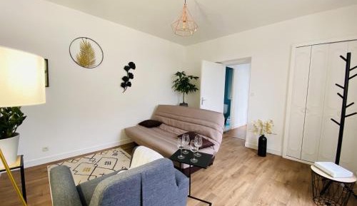 Deluxe One-Bedroom Apartment with Garden View