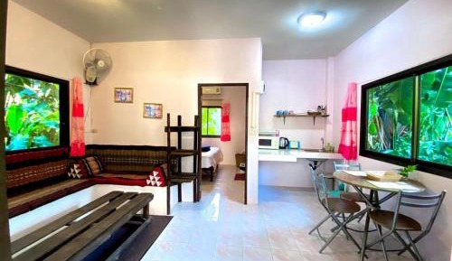 Deluxe Bungalow with Garden View