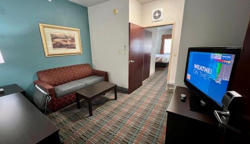 King Suite - Non-Smoking