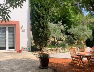 Studio with Garden View