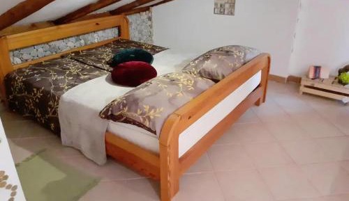 Zero-Bedroom Studio with Balcony and Sea View