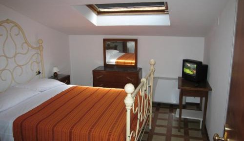 Double or Twin Room - Attic