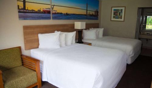 Queen Room with Two Queen Beds - Mobility Access/Non-Smoking