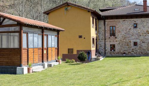 Six-Bedroom House