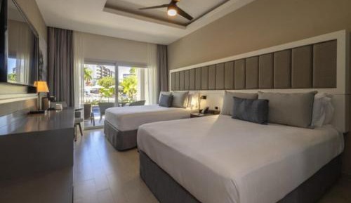 Luxury Presidential Jacuzzi Swim Out Pool View Two Bedroom Suite Diamond Club