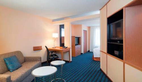 One-Bedroom King Suite with Sofa Bed 