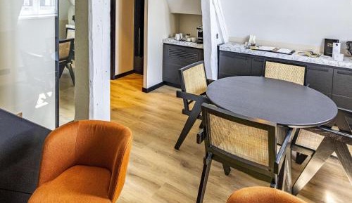 Duplex Apartment Suite