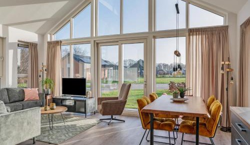 Bungalow with Garden View