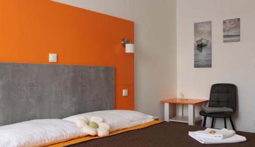 Deluxe Double Room (1 adult + 1 child)