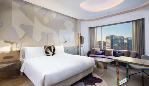 Wonderful, Guest room, 1 King