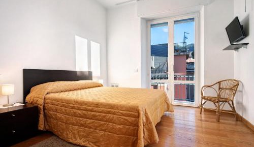 Superior One-Bedroom Apartment with Balcony