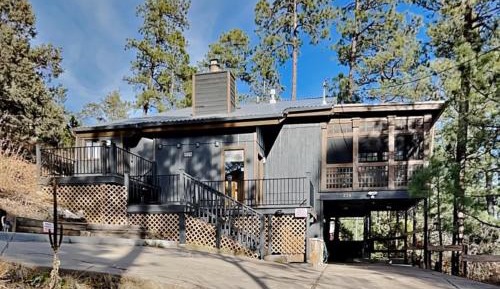 Three-Bedroom Holiday Home 