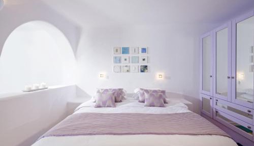 Senior Suite with Caldera View