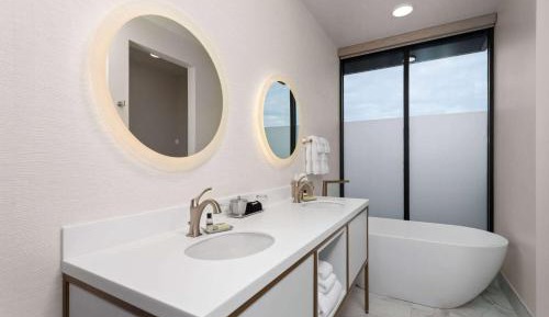 Grand Penthouse Suite with King Bed, Non-Smoking