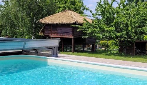 One-Bedroom Chalet