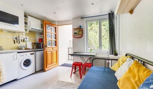 Studio with Garden View