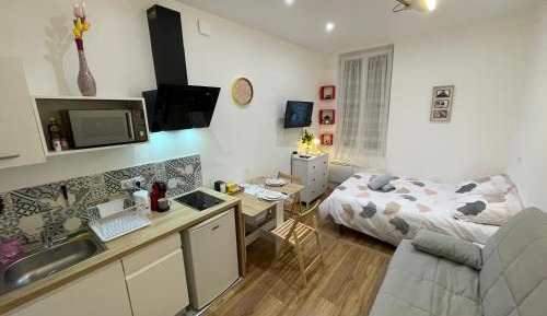 One-Bedroom Apartment - Non-Smoking