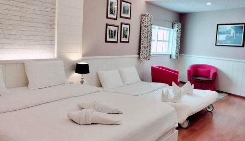 Family Room with City view