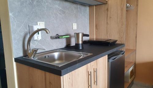 Studio (3 Adults)