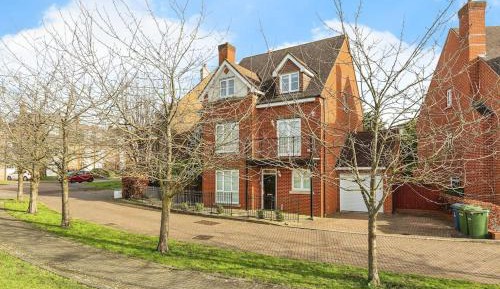 Six-Bedroom House