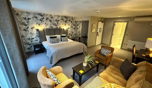 Superior King Room