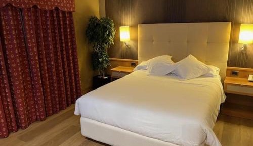 Comfort Double or Twin Room with Parking
