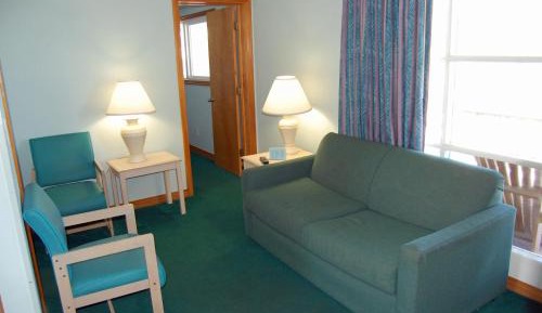Triple Suite - Non-Smoking
