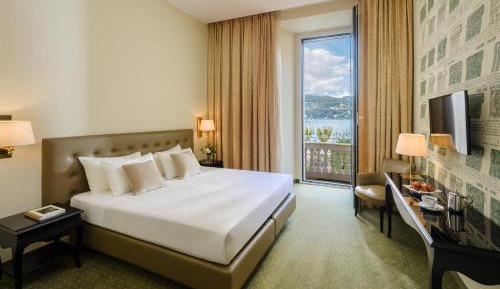 Double Room with Lake View