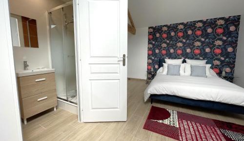 Double Room with Private Bathroom