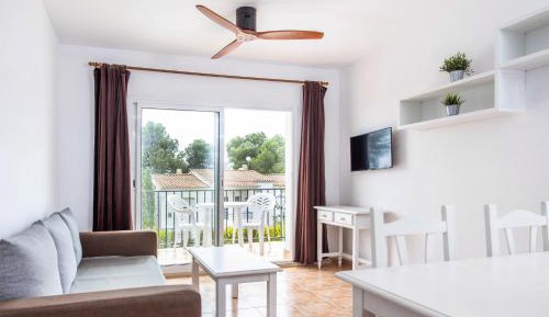Apartment (6 - 8 Adults)