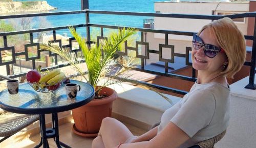 One-Bedroom Apartment with Sea View