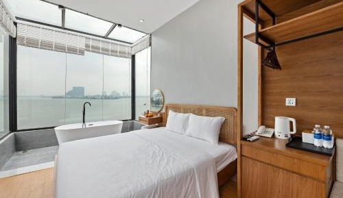 Double Room with Lake View