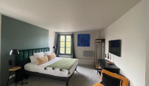 Deluxe Double or Twin Room