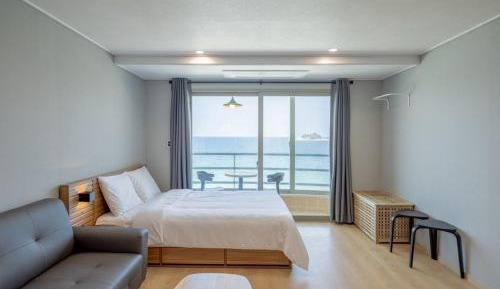Double Room 6
