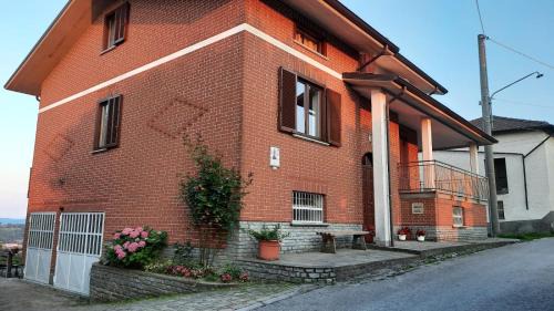 Six-Bedroom House