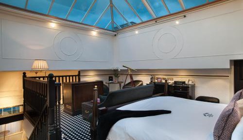 Luxury Suite (Conservatory)