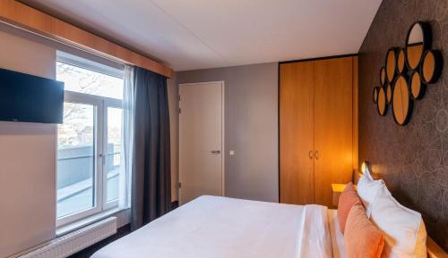 Single Room with Bathroom