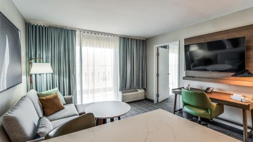 One-Bedroom Suite