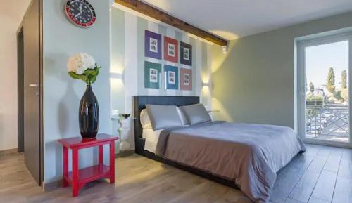 Apartment with Balcony